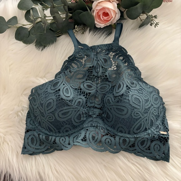 Pink Victoria's Secret Green Racerback Underwired Lace Bra Size Medium NWT - Picture 1 of 3